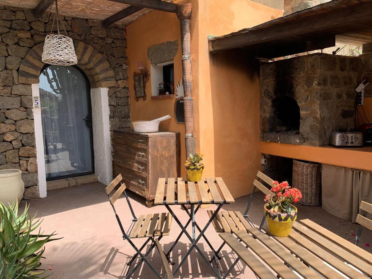 Cactus B&B Le Casette Di Marilena Pantelleria Exteriér fotografie