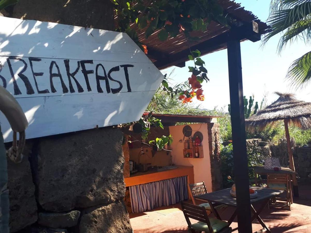 Cactus B&B Le Casette Di Marilena Pantelleria Pokoj fotografie